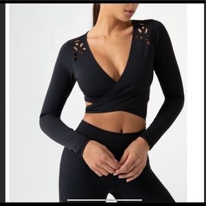 Gigi C / Carbon 38 Tina Wrap Black in Small